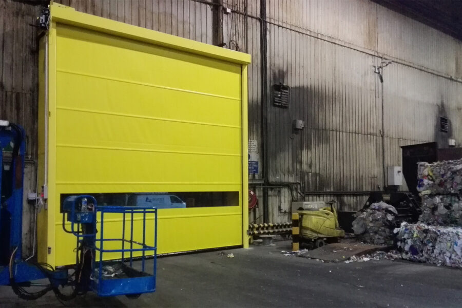 Bussola con porte ad avvolgimento per discarica
